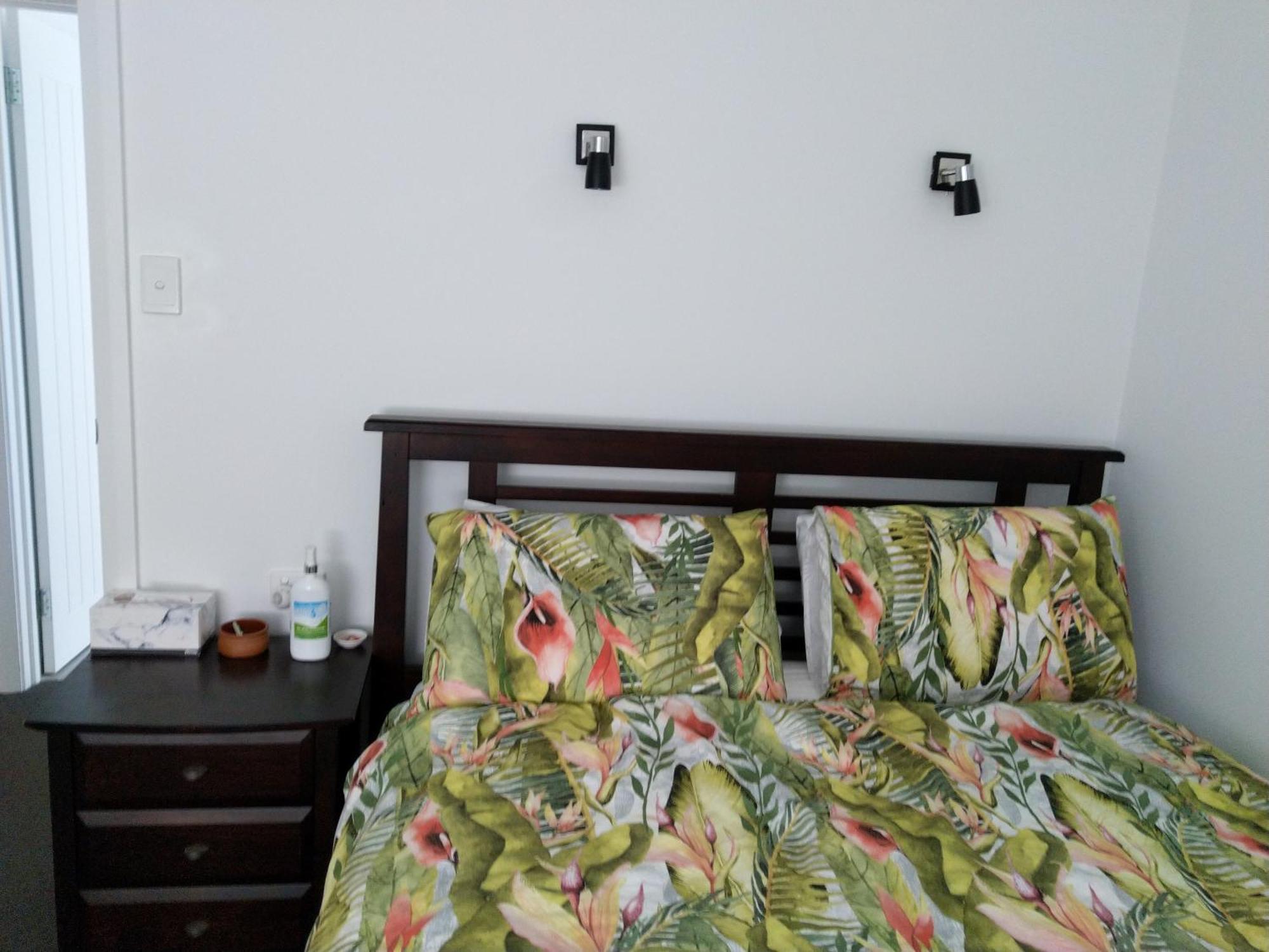 C'Est La Vie Bed & Breakfast Олбани Екстериор снимка